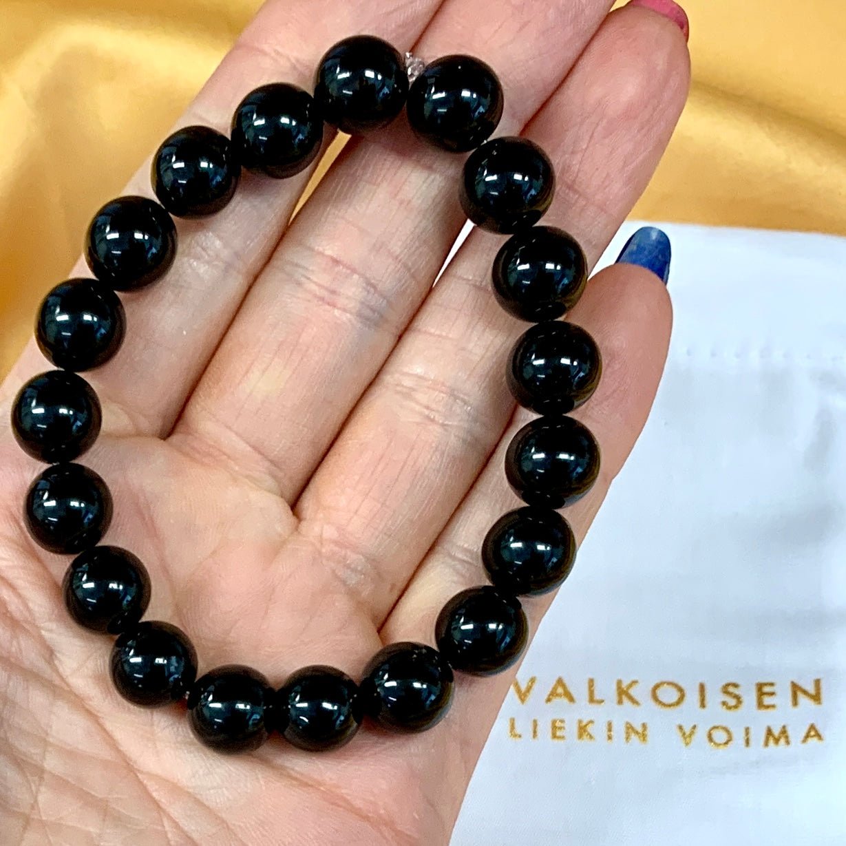 Musta obsidiaani – Rannekoru – Vapauttaa sisäisiä lukkoja ja suojaa energioitasi - Valkoisen Liekin Voima
