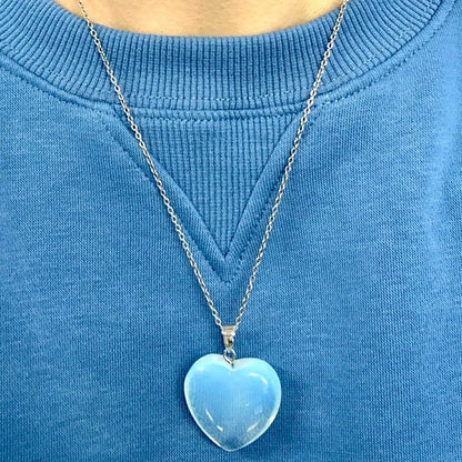 Opaliitti - Sydänkaulakoru 3cm - Kantaa Äiti Marian energiaa - Valkoisen Liekin Voima