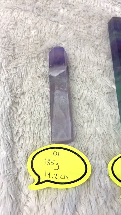 Merlinin Sauva - Kristallikärki - Sateenkaarifluoriitti