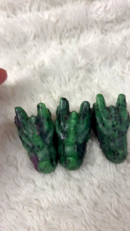 Rubiini-zoisiitti - Kristallilohikäärme 5cm - Puhdistaa menneiden elämien taakkaa