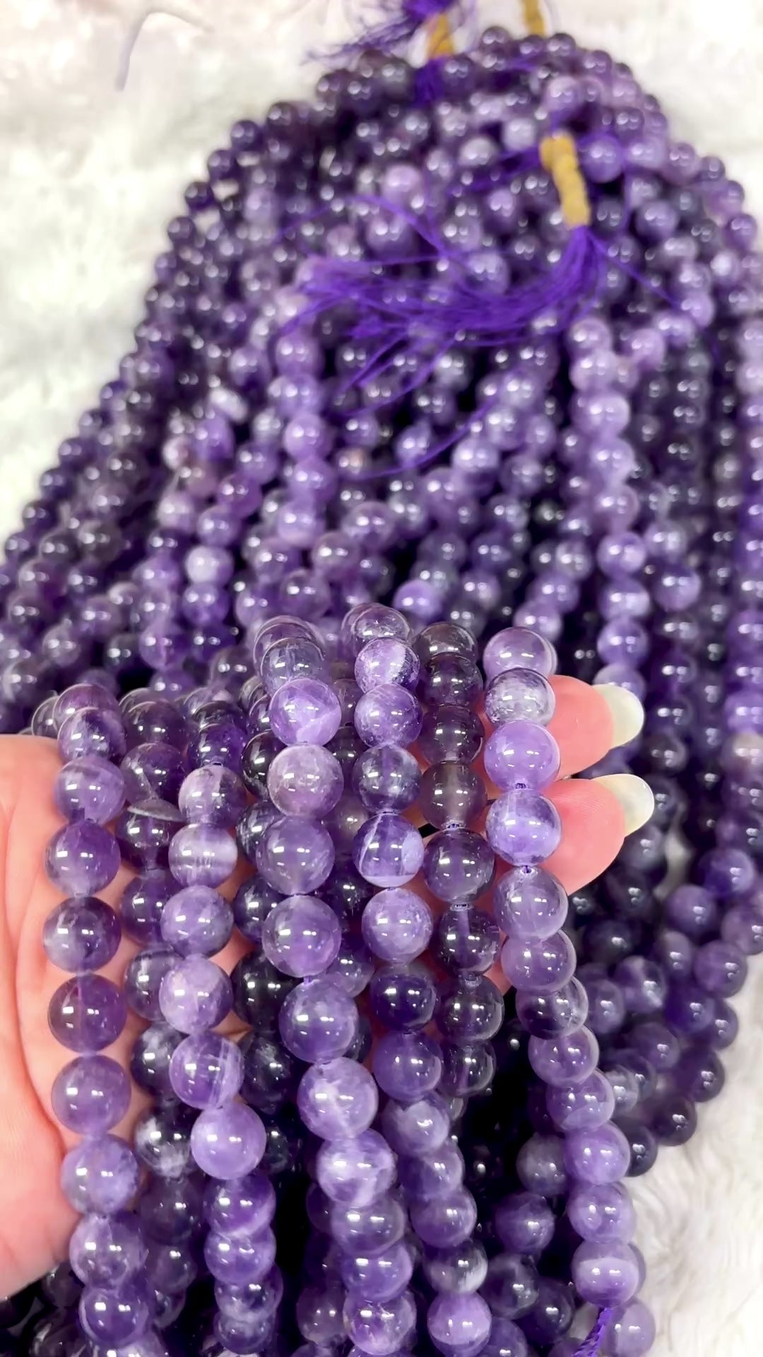 Vaalea ametisti - Rannekoru - Rauhoittaa ylikuormitusta ja auttaa palautumaan