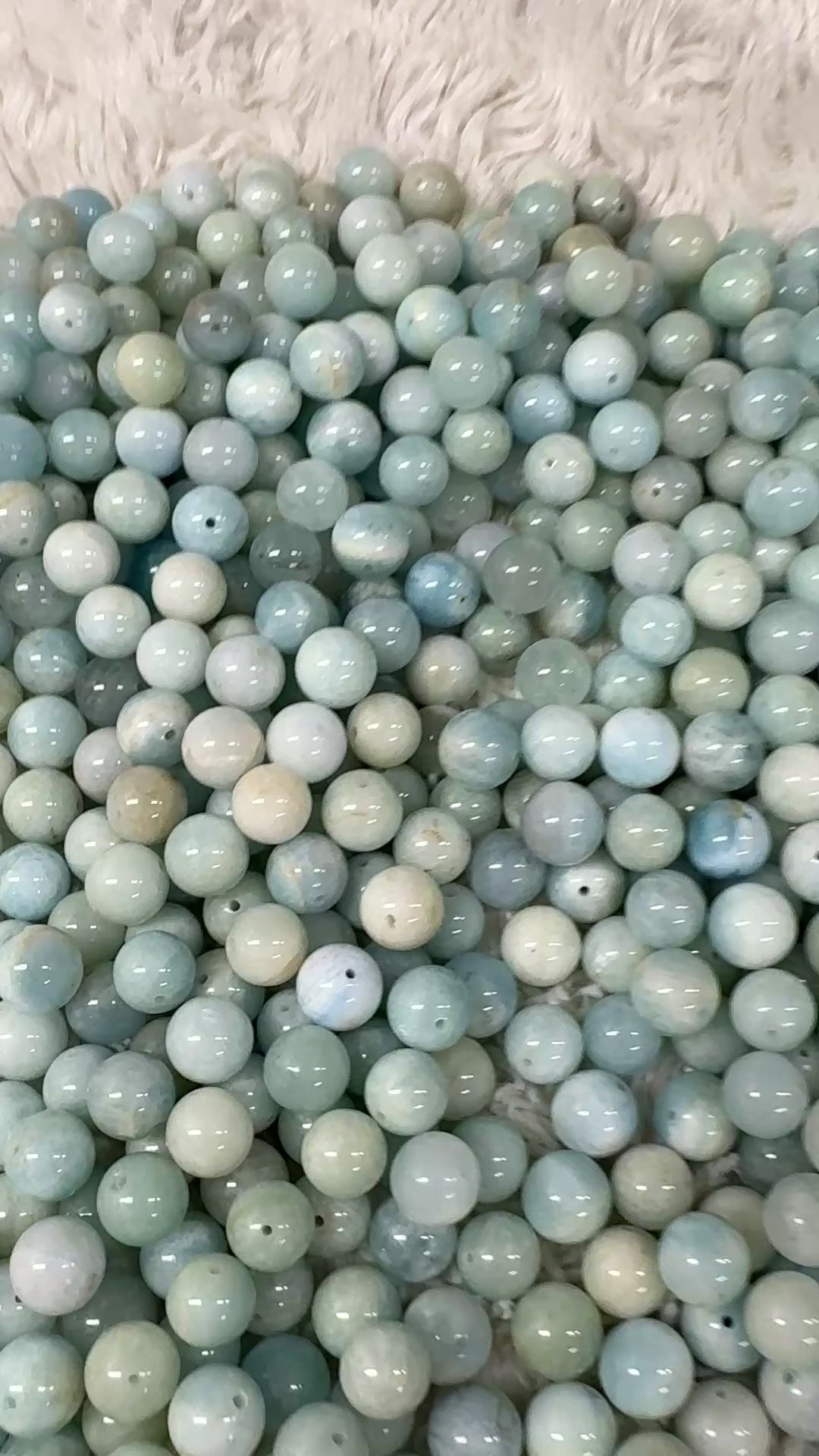 Akvamariini - Rannekoru - Hoitaa sisäistä lasta, tuo turvaa, lisää elämäniloa