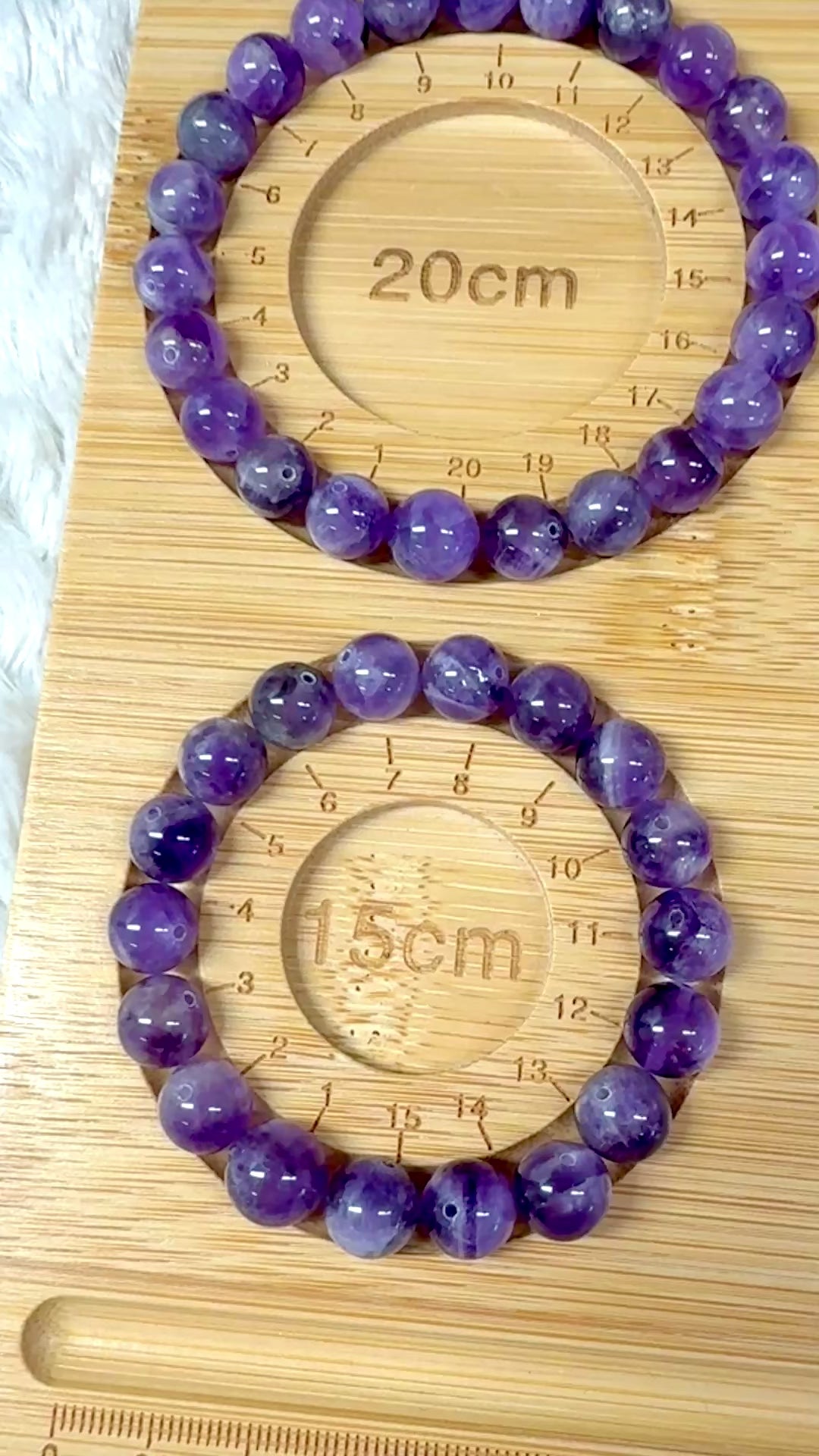 Vaalea ametisti - Rannekoru - Rauhoittaa ylikuormitusta ja auttaa palautumaan