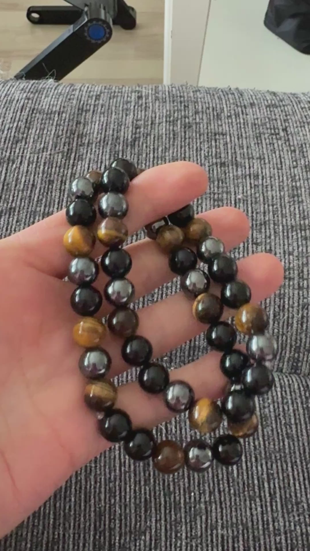 Oma voima & Triplasuoja - Rannekoru