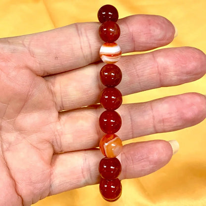 Punainen raita - akaatti - Rannekoru - Rauhoittaa, nostaen oman voiman esiin - Valkoisen Liekin Voima