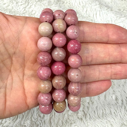 Rodoniitti (vaalea) - Rannekoru - Opettaa hyväksymään sen, että olet kaiken rakkauden arvoinen Valkoisen Liekin Voima