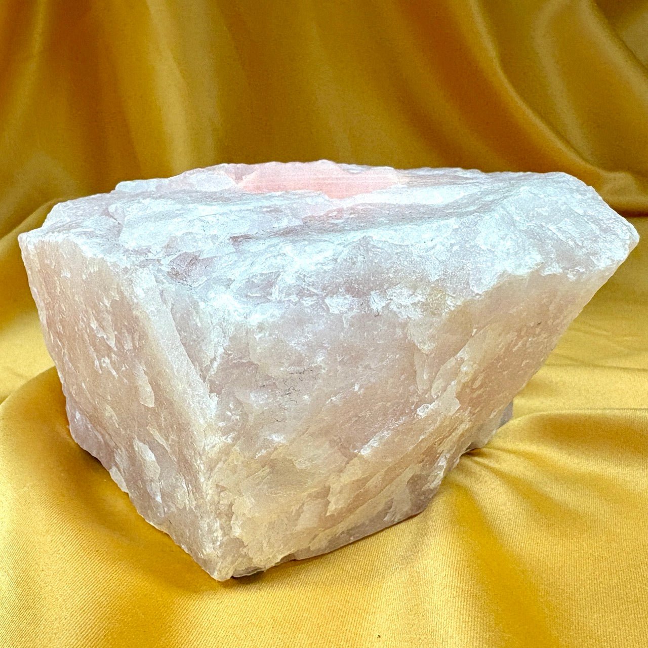 Ruusukvartsi - ISO Kristallituikku - 1,1kg - Valkoisen Liekin Voima