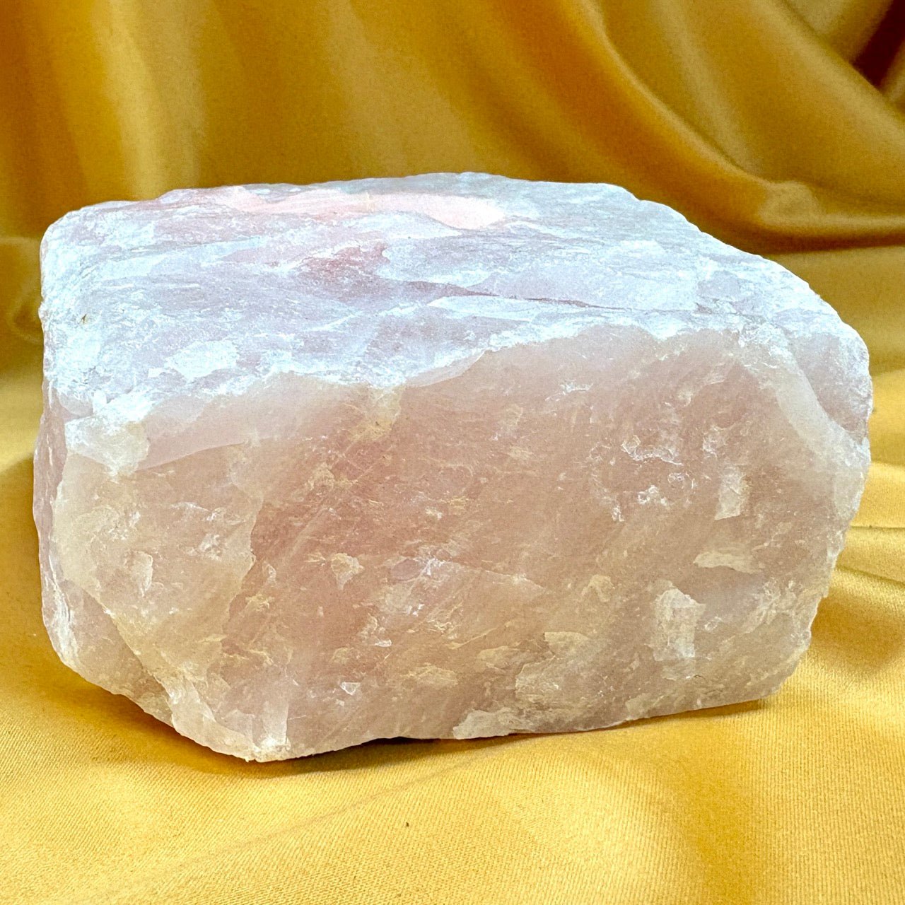 Ruusukvartsi - ISO Kristallituikku - 1,1kg - Valkoisen Liekin Voima