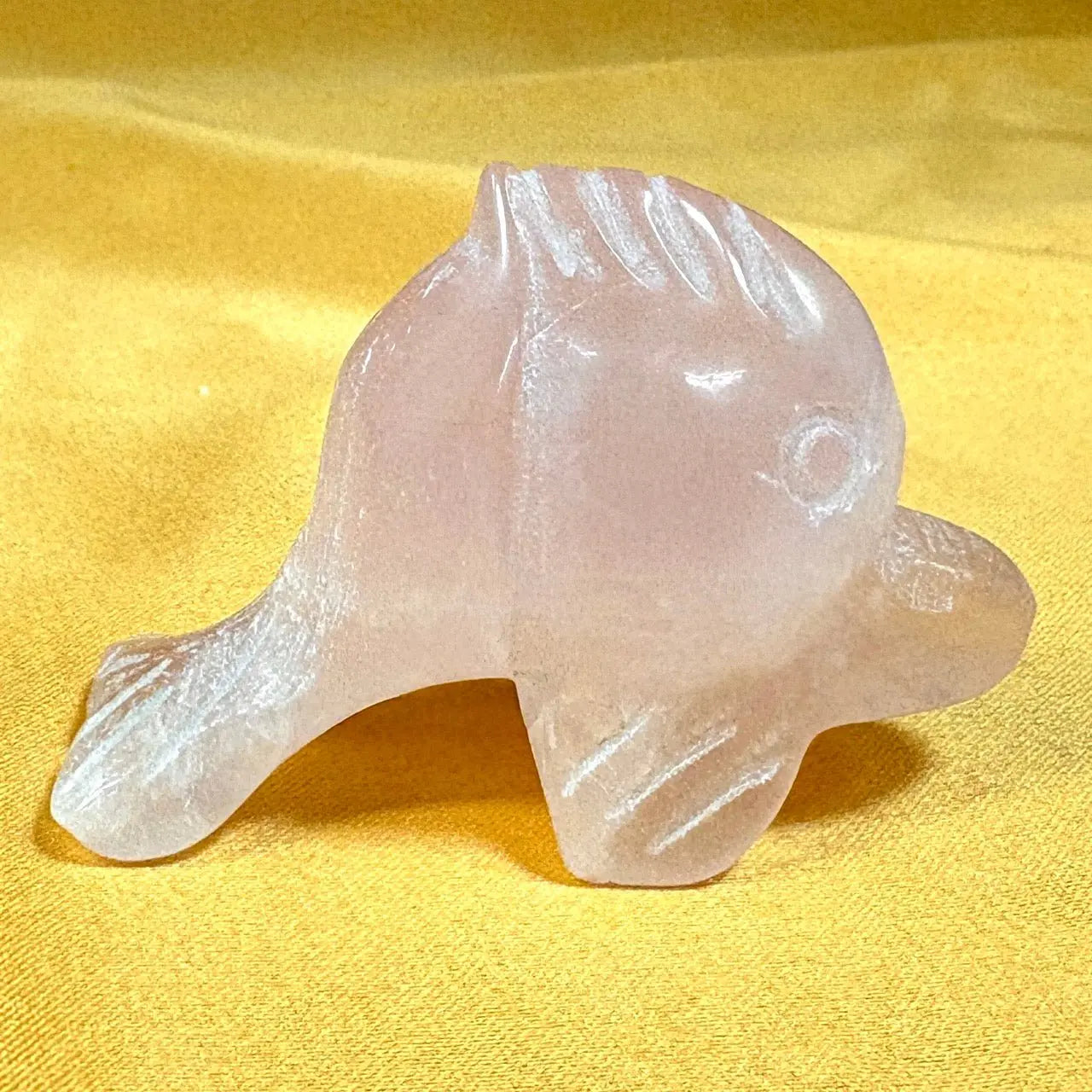 Ruusukvartsi - Kristallifisu - Lasten suosikki - 4,5cm - Valkoisen Liekin Voima