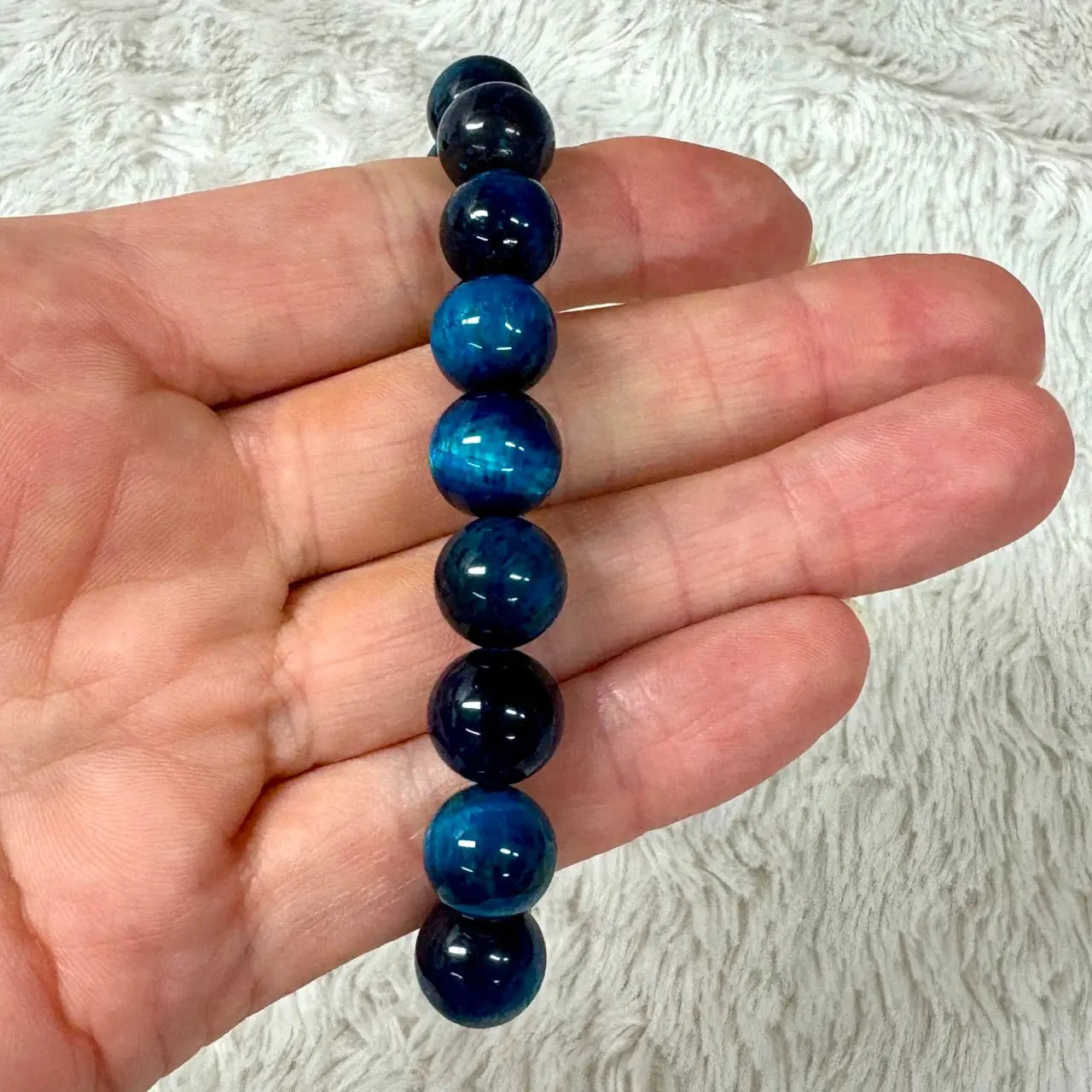 Sininen Tiikerinsilmä - Rannekoru - Vahvistaa energiavirtauksia kehossa - Valkoisen Liekin Voima