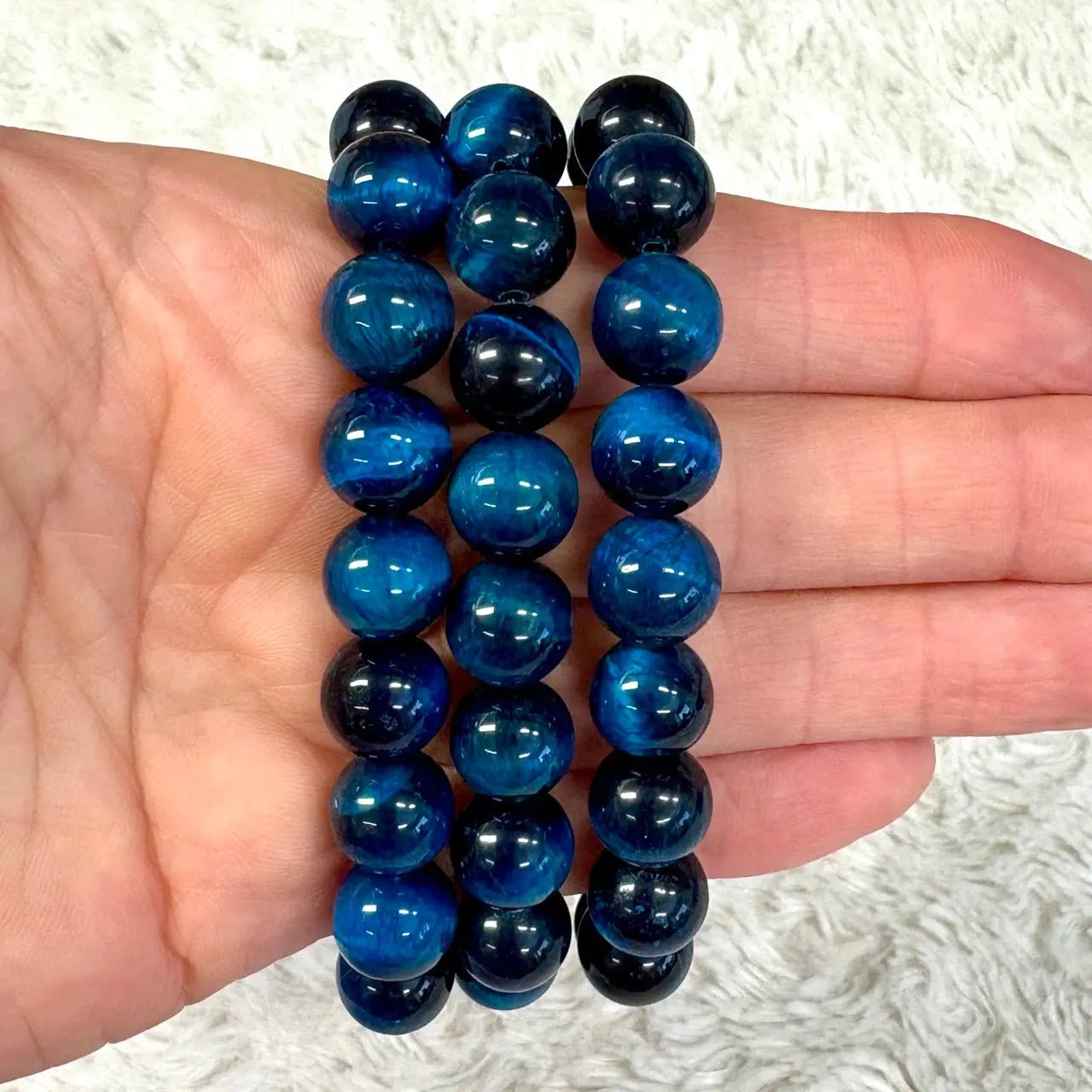 Sininen Tiikerinsilmä - Rannekoru - Vahvistaa energiavirtauksia kehossa - Valkoisen Liekin Voima