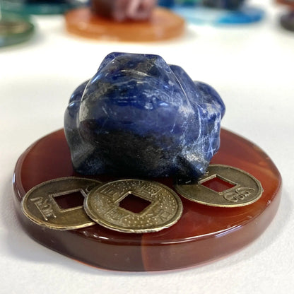 Sodaliitti - Runsauden Sammakko + akaattilevy + runsaudenkolikot - Valkoisen Liekin Voima