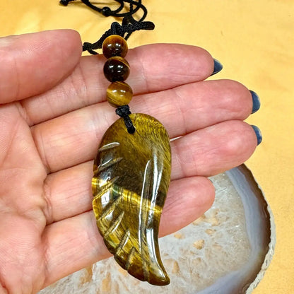 Tiikerinsilmä - Enkelinsiipikaulakoru - Terveyttä, ymmärrystä ja sisäistä voimaa - Valkoisen Liekin Voima