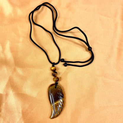 Tiikerinsilmä - Enkelinsiipikaulakoru - Terveyttä, ymmärrystä ja sisäistä voimaa - Valkoisen Liekin Voima