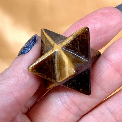 Tiikerinsilmä - Kristallimerkaba - Suojelua, hoitavaa energiaa, viisautta - 2cm - Valkoisen Liekin Voima