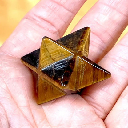 Tiikerinsilmä - Kristallimerkaba - Suojelua, hoitavaa energiaa, viisautta - 2cm - Valkoisen Liekin Voima