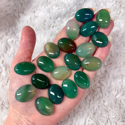 Vihreä akaatti - Kämmenkivi 2,5cm - Huippulaatu Valkoisen Liekin Voima