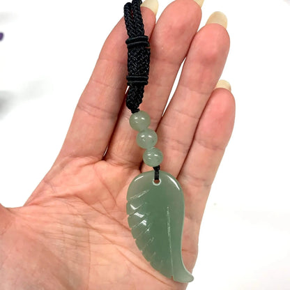 Vihreä aventuriini - Enkelinsiipikaulakoru - Runsautta, parannusta ja elämäniloa - Valkoisen Liekin Voima