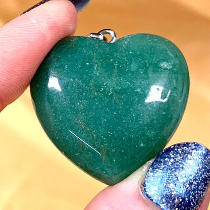 Vihreä aventuriini - Sydänkaulakoru 3cm - Kantaa Ae Rafaelin energiaa - Valkoisen Liekin Voima