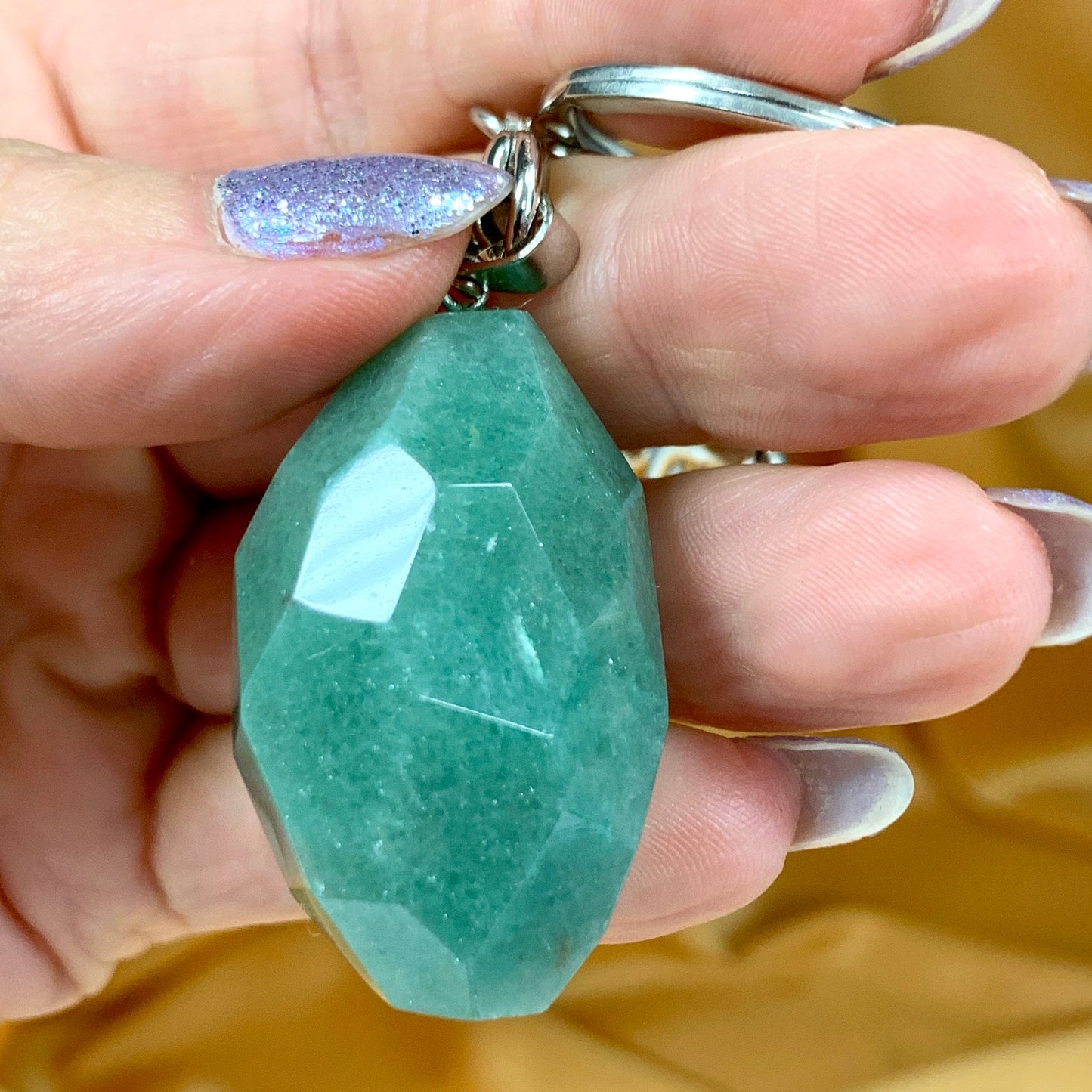 Vihreä aventuriini - viistehiottu kaulakoru/avaimenperä 4cm - Valkoisen Liekin Voima