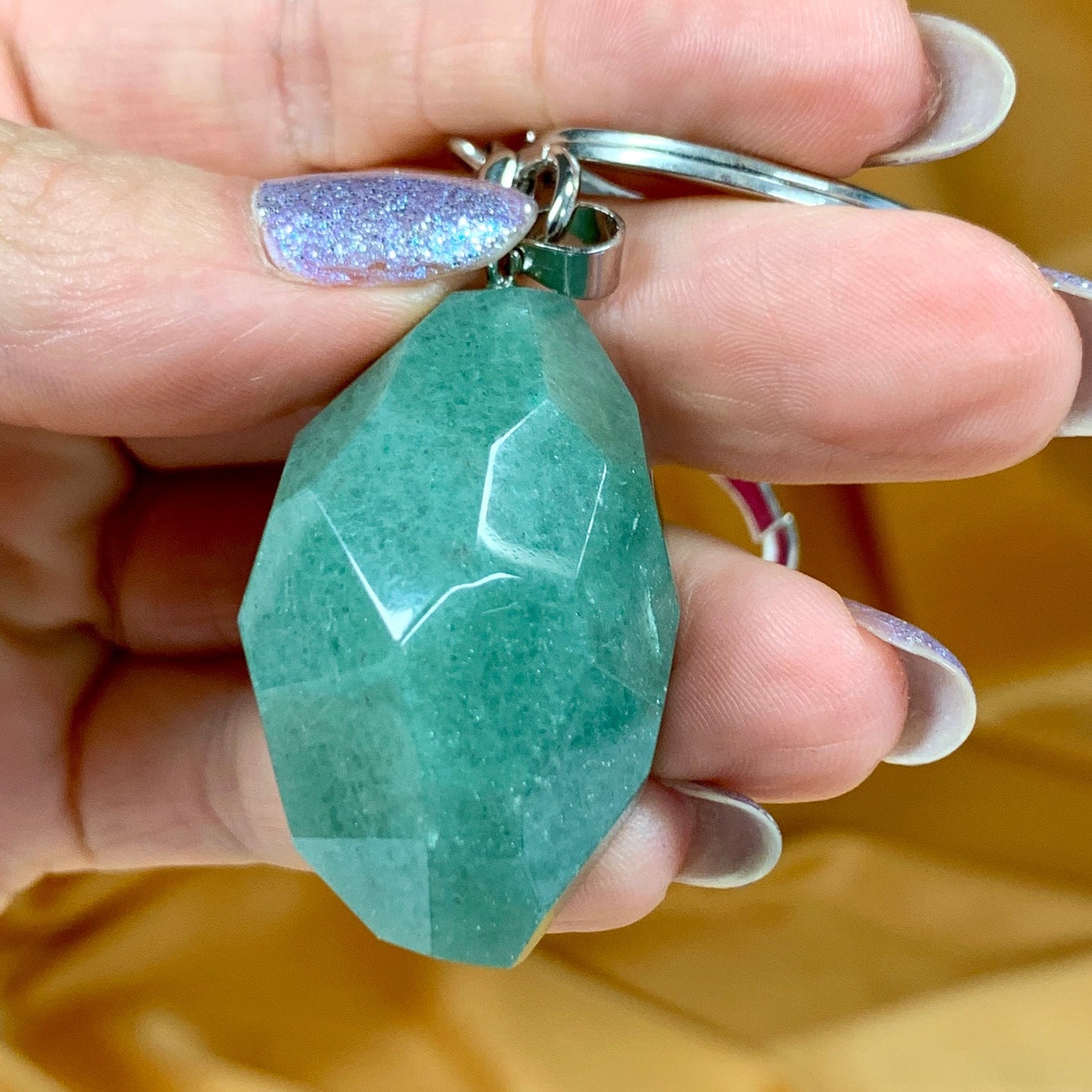 Vihreä aventuriini - viistehiottu kaulakoru/avaimenperä 4cm - Valkoisen Liekin Voima