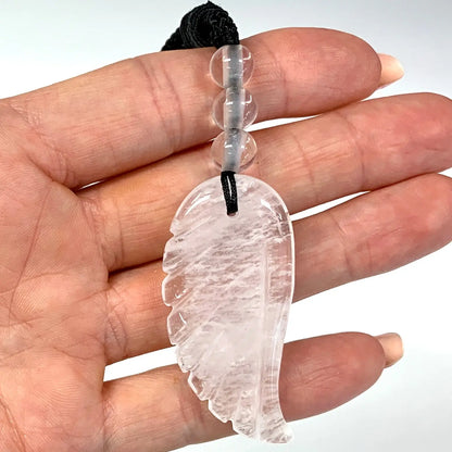 Vuorikristalli - Enkelinsiipikaulakoru - Opastusta, puhdistusta, mielen selkeyttä - Valkoisen Liekin Voima