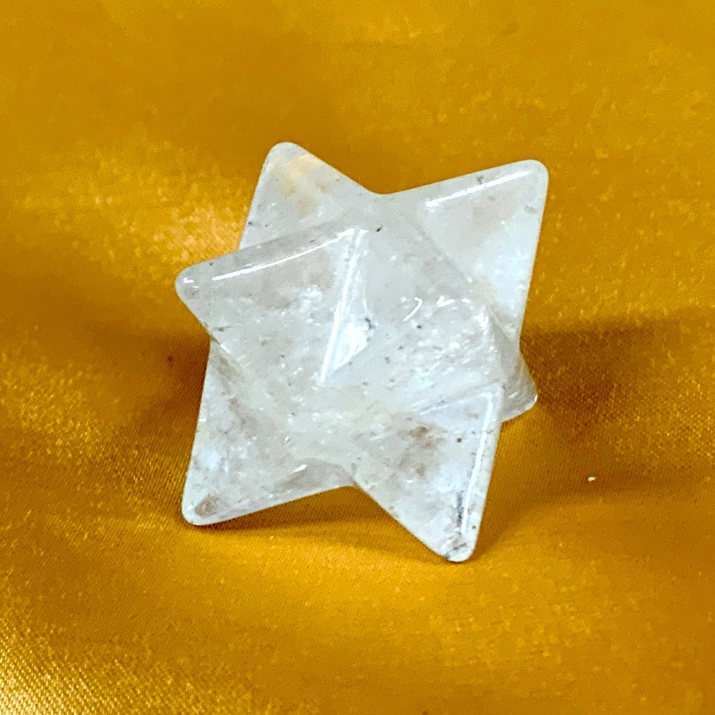 Vuorikristalli - Kristallimerkaba - Suojelua, opastusta, mielen selkeyttä - 2cm - Valkoisen Liekin Voima