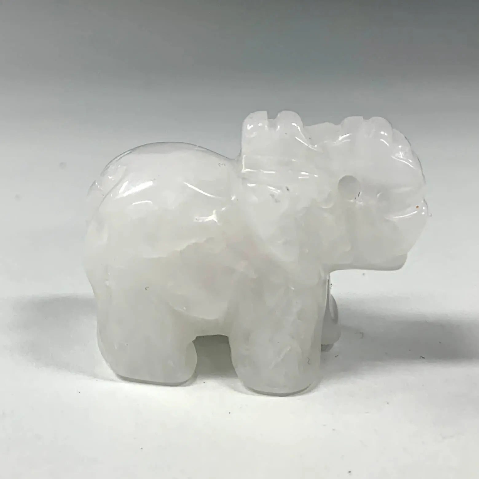 Vuorikristalli - Runsauden norsu - 4cm - Valkoisen Liekin Voima